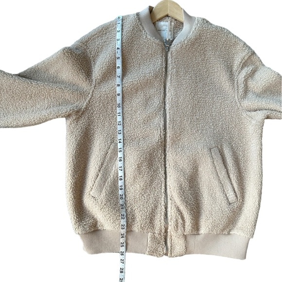 Avec Les Filles Womens Cream Faux Fur Teddy Jacket Size Small NWT - Picture 12 of 15